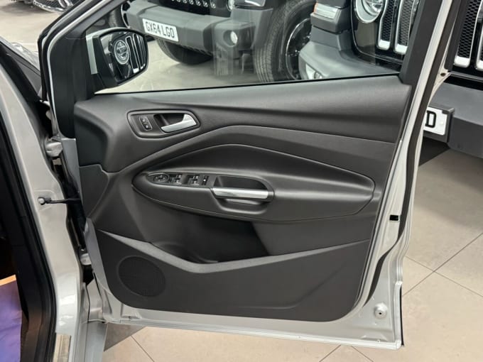 2025 Ford Kuga
