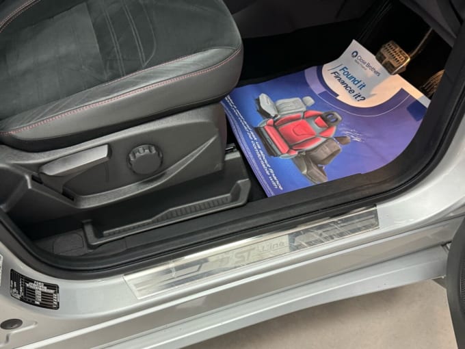 2025 Ford Kuga