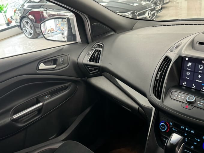 2025 Ford Kuga