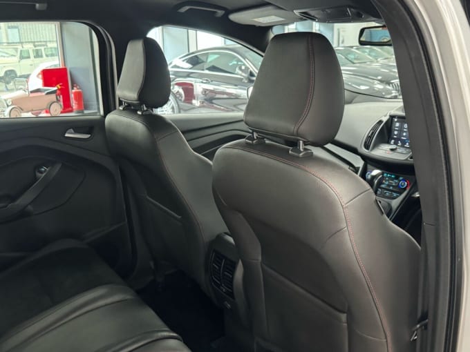 2025 Ford Kuga
