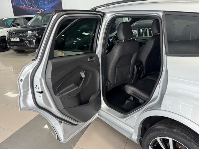 2025 Ford Kuga