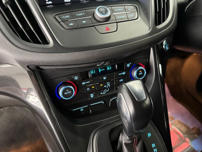 2025 Ford Kuga