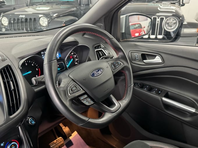 2025 Ford Kuga