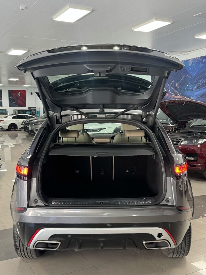 2025 Land Rover Range Rover Velar