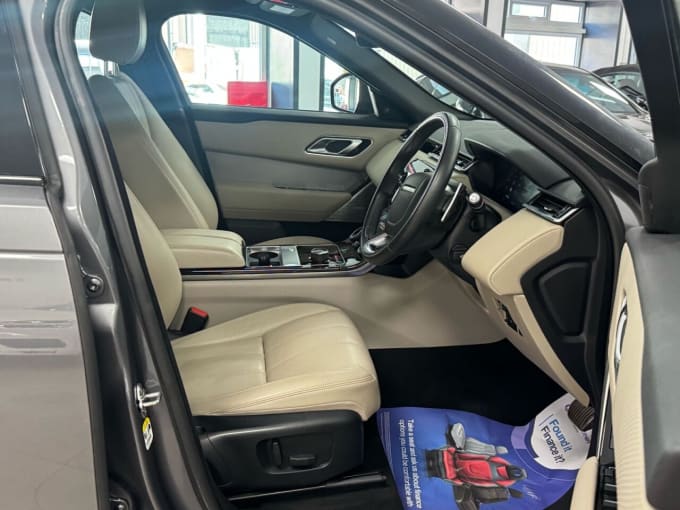 2025 Land Rover Range Rover Velar