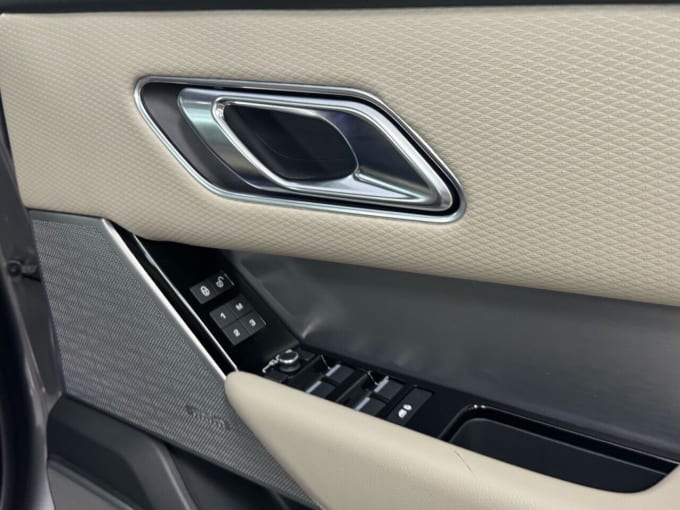 2025 Land Rover Range Rover Velar