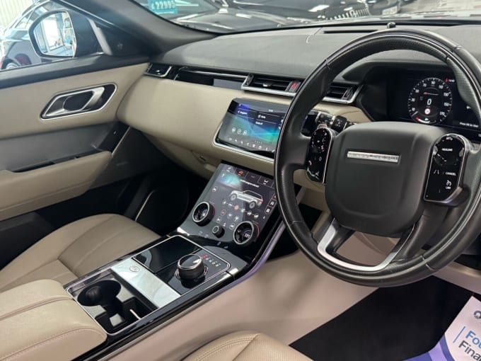 2025 Land Rover Range Rover Velar