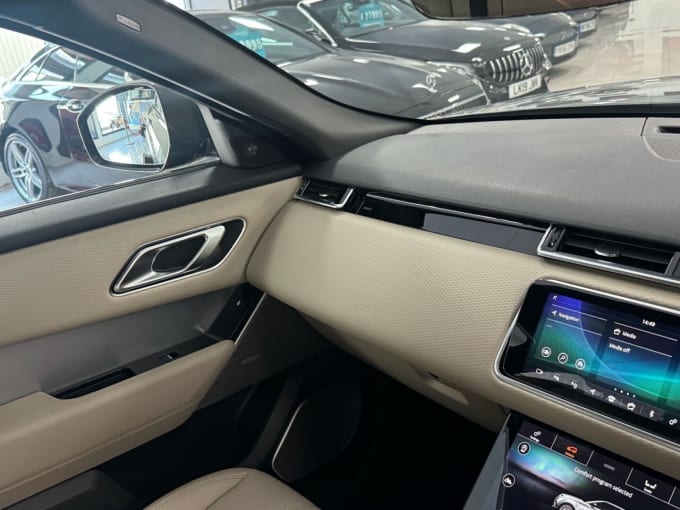 2025 Land Rover Range Rover Velar