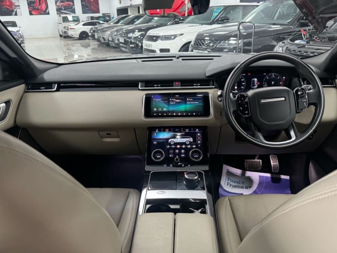 2025 Land Rover Range Rover Velar
