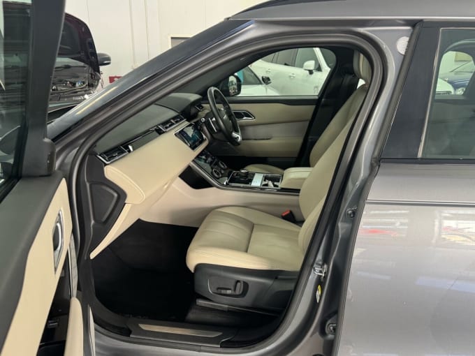 2025 Land Rover Range Rover Velar