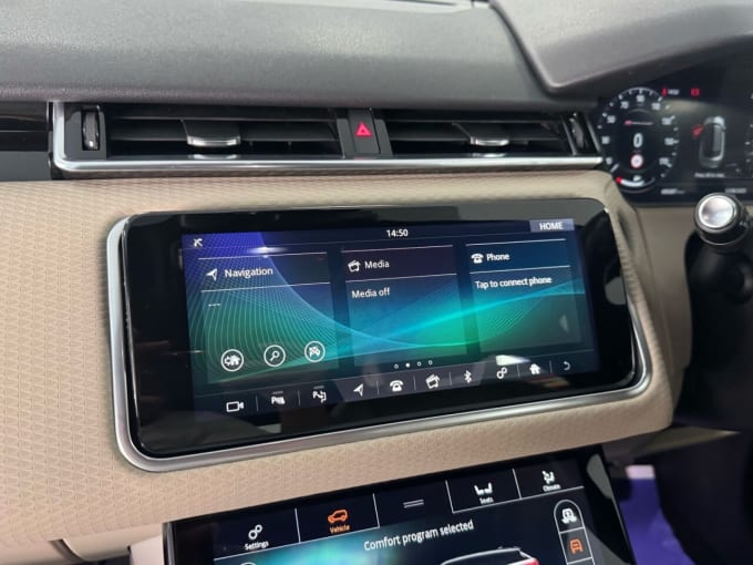 2025 Land Rover Range Rover Velar