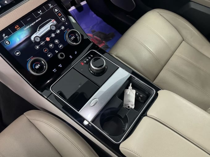 2025 Land Rover Range Rover Velar