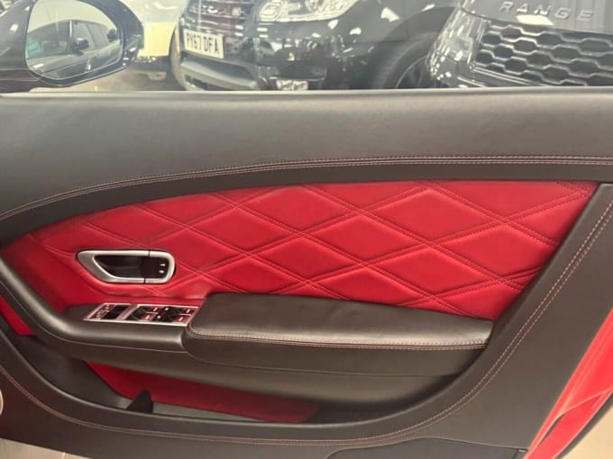 2025 Bentley Continental