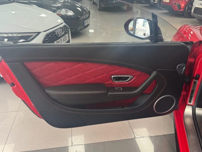 2025 Bentley Continental