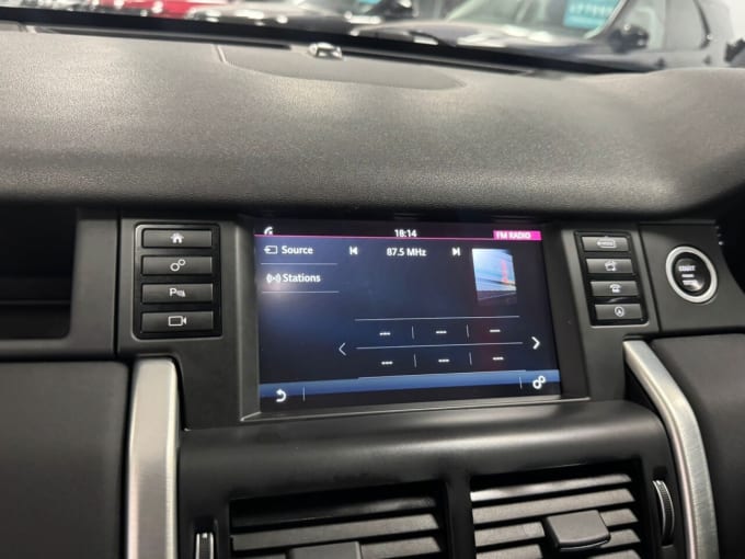 2025 Land Rover Discovery Sport