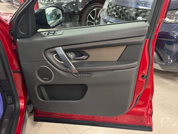 2025 Land Rover Discovery Sport