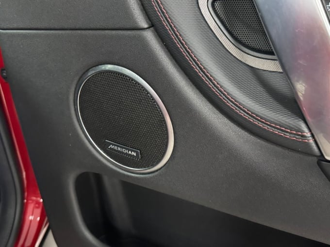2025 Land Rover Discovery Sport