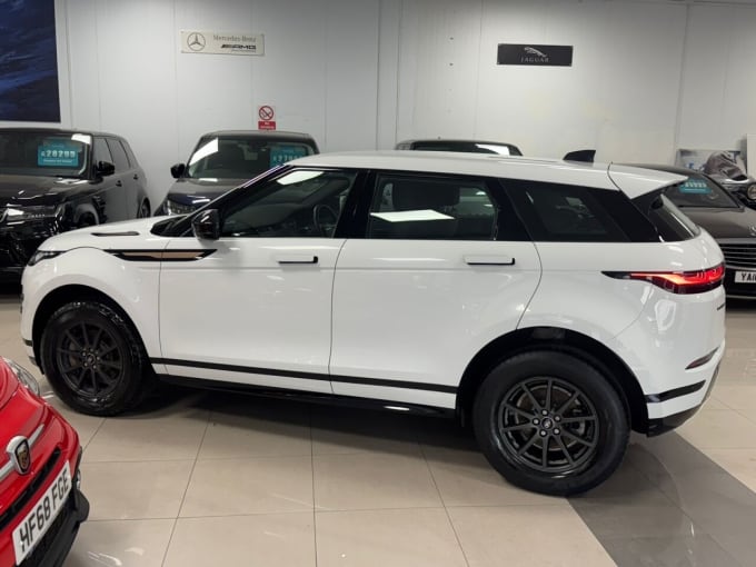 2025 Land Rover Range Rover Evoque