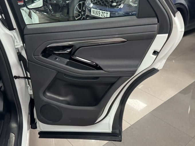 2025 Land Rover Range Rover Evoque
