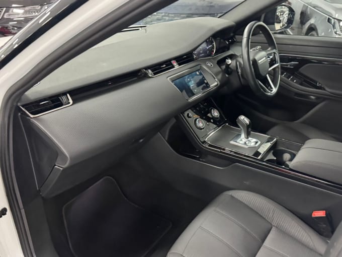 2025 Land Rover Range Rover Evoque