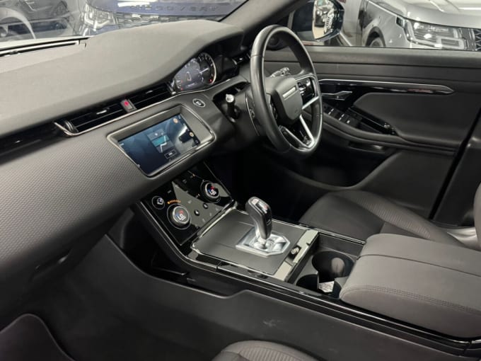 2025 Land Rover Range Rover Evoque