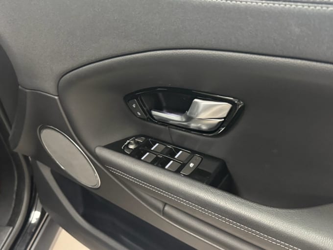 2025 Land Rover Range Rover Evoque