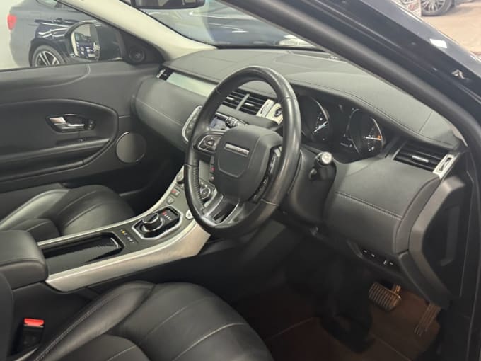 2025 Land Rover Range Rover Evoque