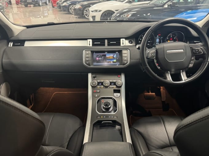 2025 Land Rover Range Rover Evoque