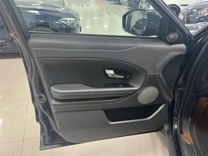 2025 Land Rover Range Rover Evoque