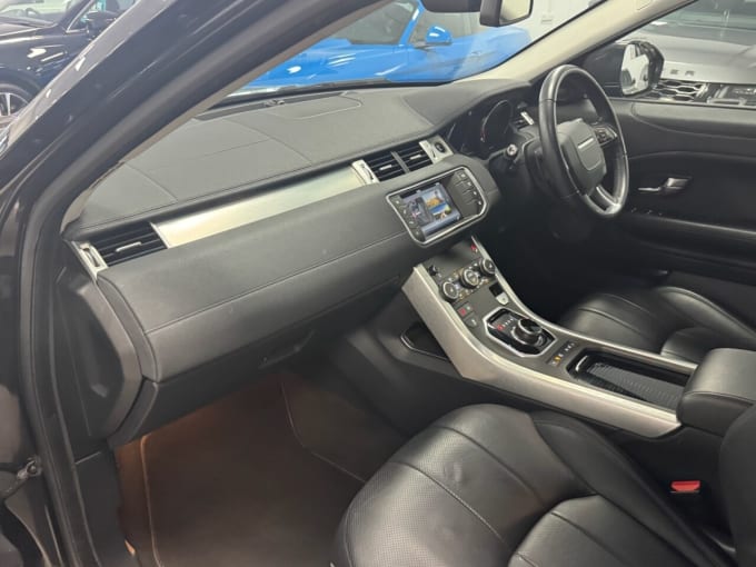 2025 Land Rover Range Rover Evoque