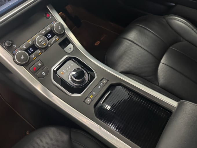 2025 Land Rover Range Rover Evoque