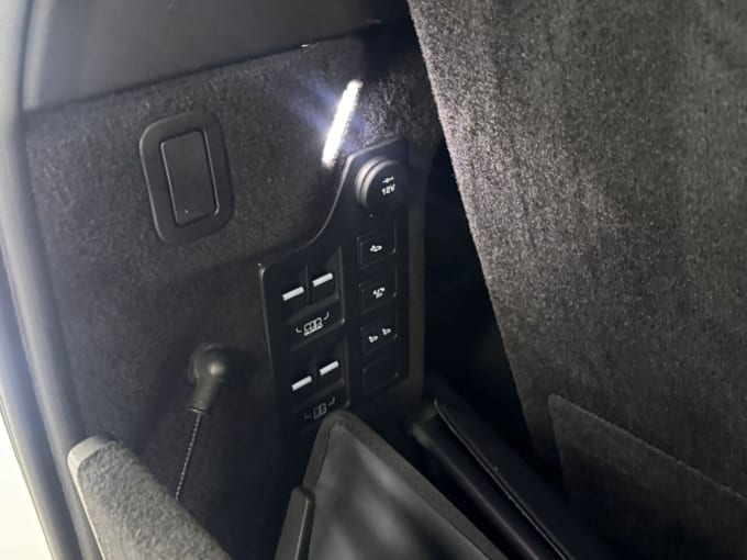 2025 Land Rover Discovery