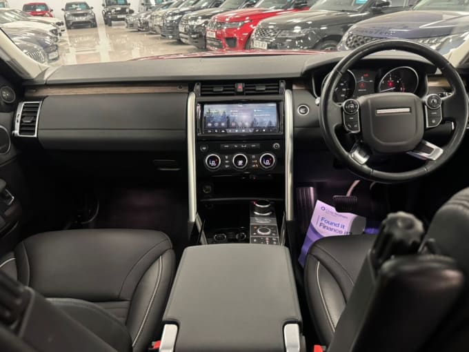 2025 Land Rover Discovery