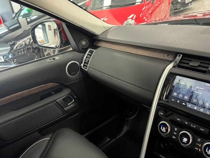 2025 Land Rover Discovery