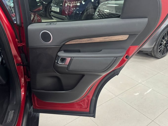 2025 Land Rover Discovery
