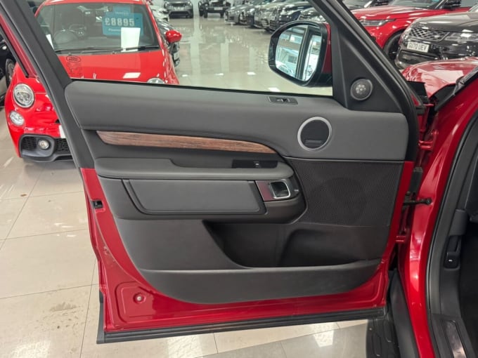 2025 Land Rover Discovery