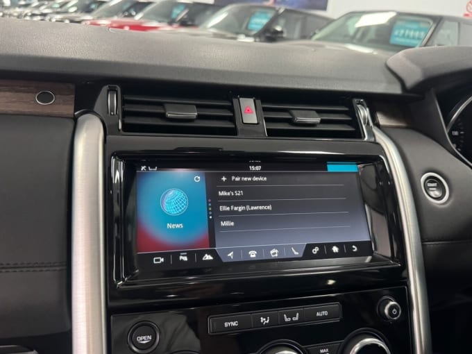 2025 Land Rover Discovery