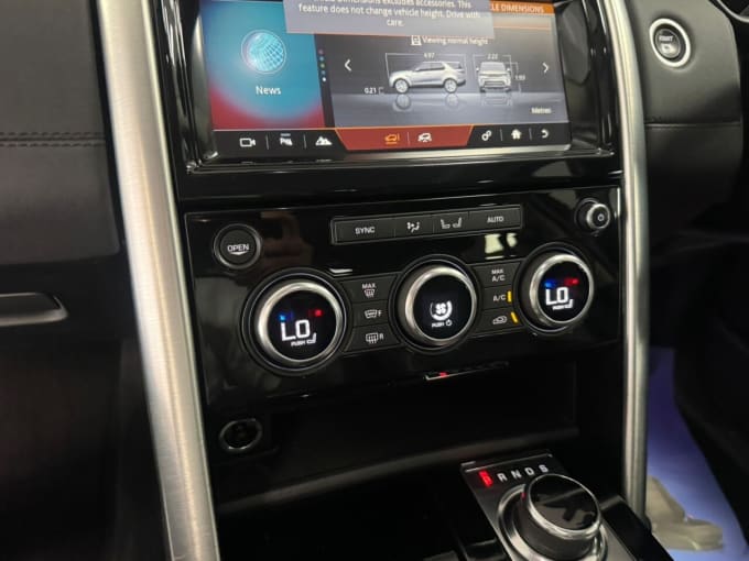 2025 Land Rover Discovery