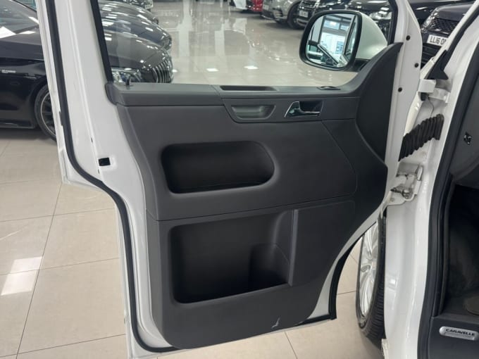 2025 Volkswagen Caravelle
