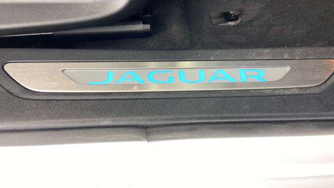 2019 Jaguar Xf