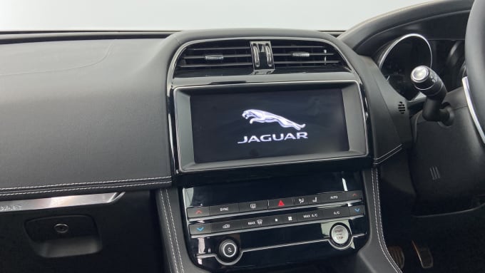 2019 Jaguar F-pace