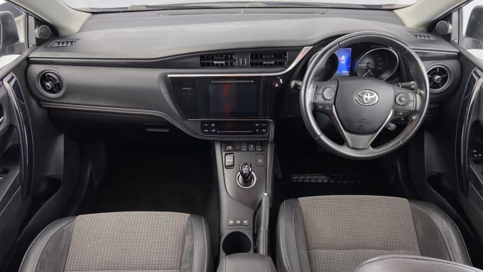 2017 Toyota Auris