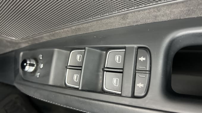 2017 Audi A8