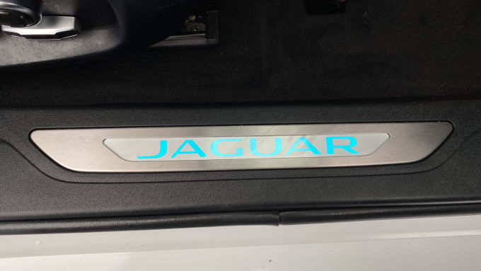 2018 Jaguar Xf