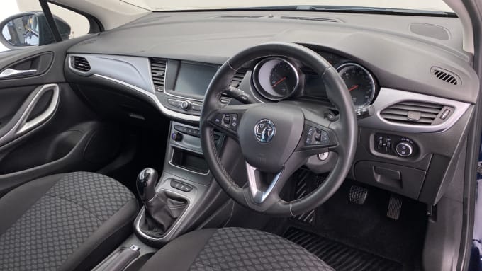 2019 Vauxhall Astra