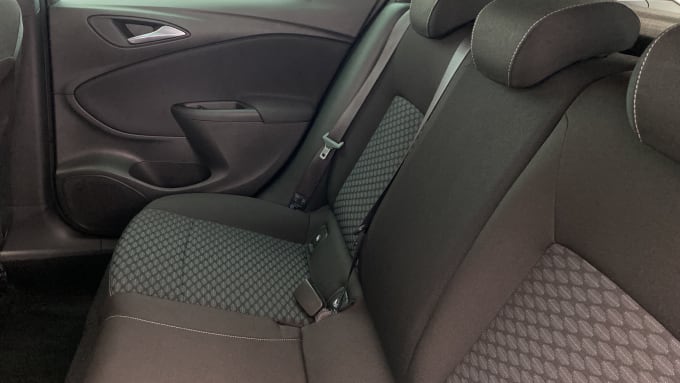 2019 Vauxhall Astra
