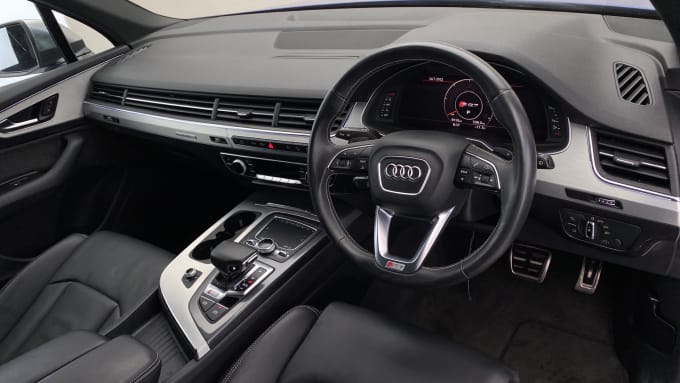 2017 Audi Sq7