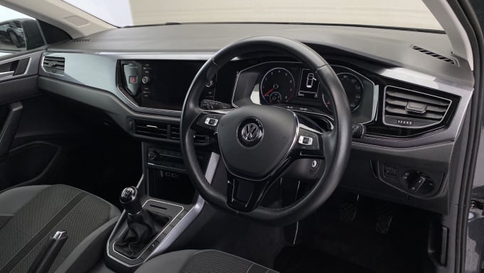 2019 Volkswagen Polo