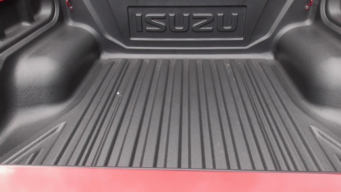 2025 Isuzu D Max