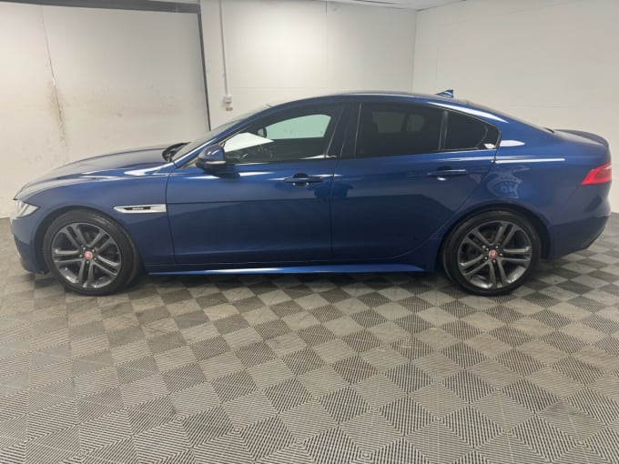 2025 Jaguar Xe